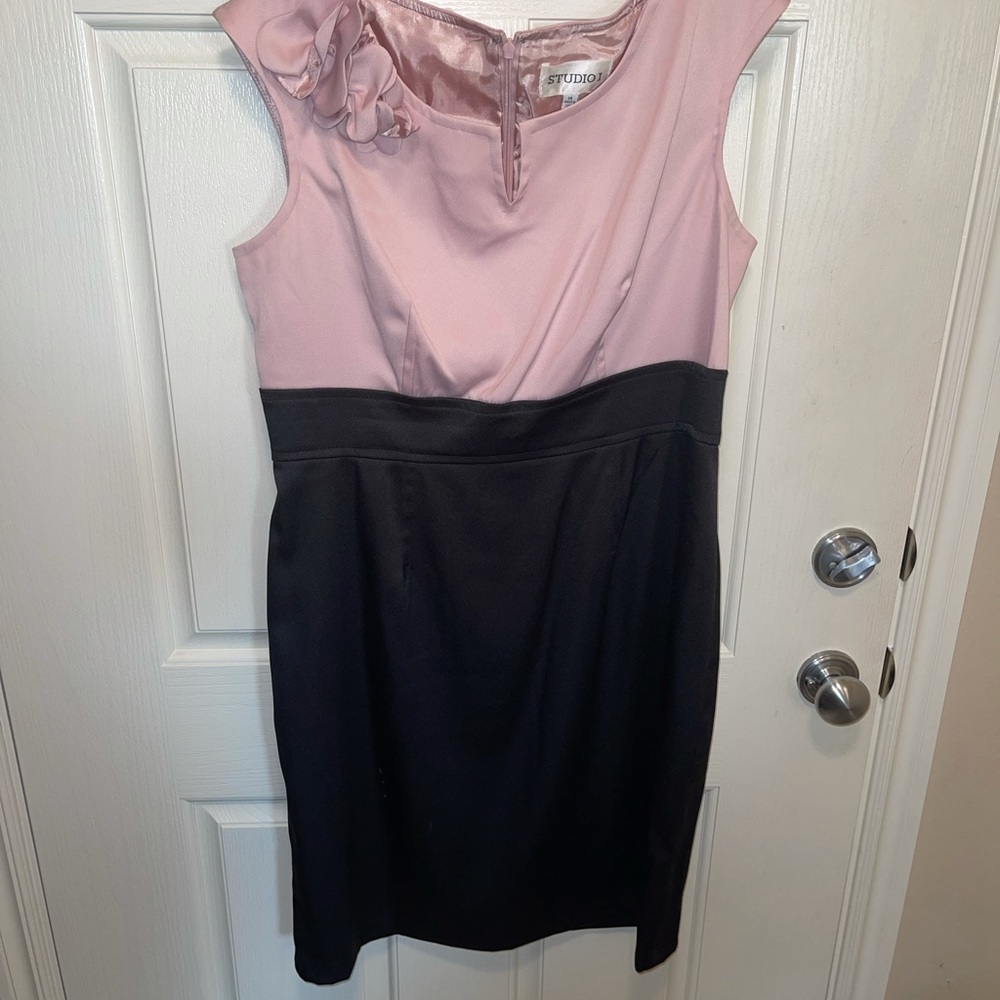 Women’s dress